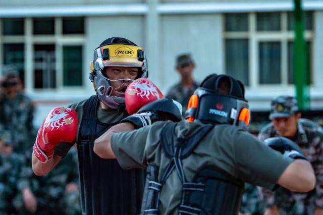 雷火电竞入驻-埃及队在拳击比赛中赢得掌声