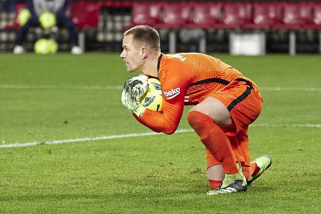 格拉纳达客场大胜对手,迎来胜利 格拉纳达客场大胜对手,迎来胜利