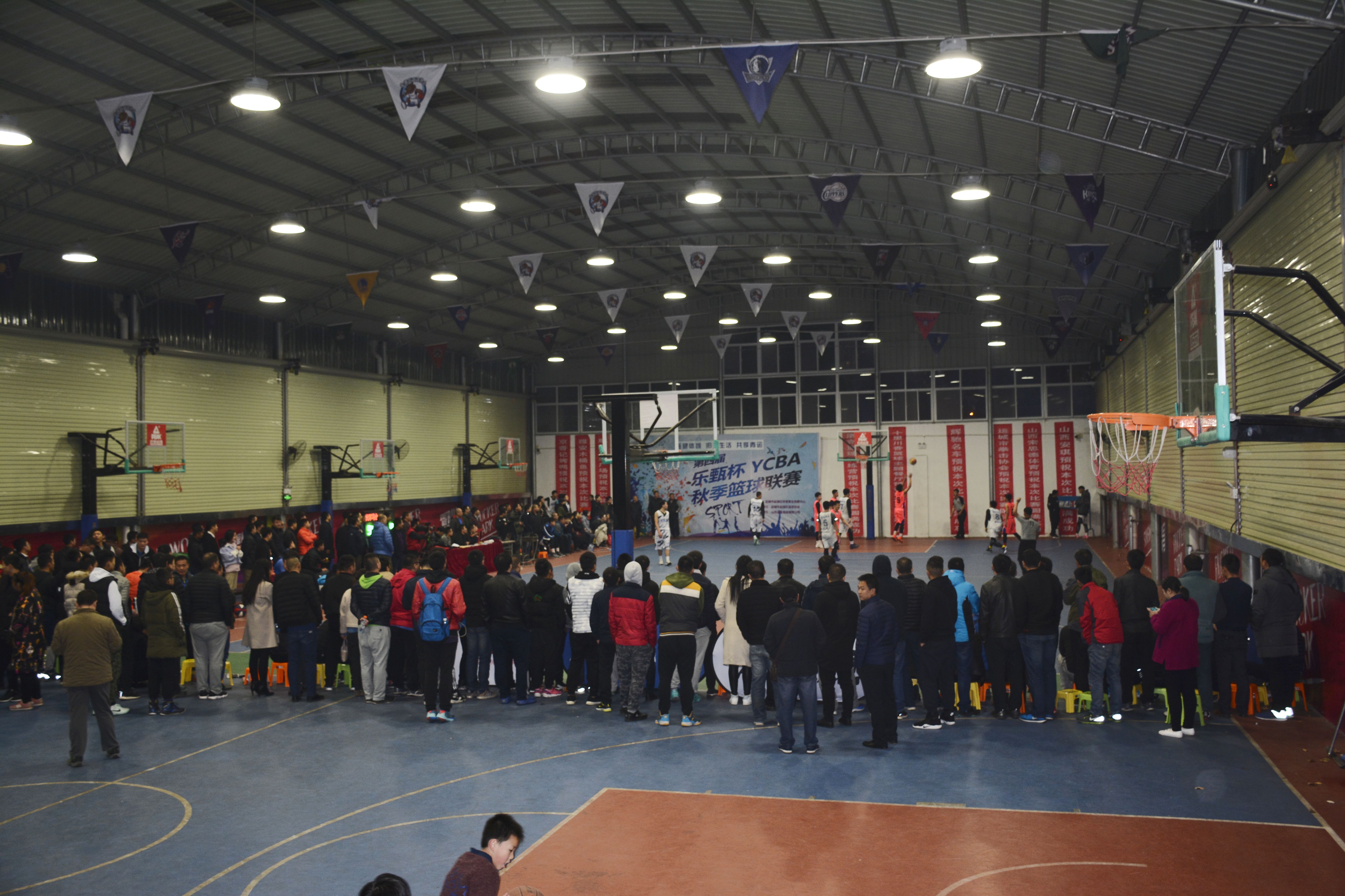 关于篮球比赛气氛热烈,赛况惊心动魄的信息 关于篮球比赛气氛热烈,赛况惊心动魄的信息