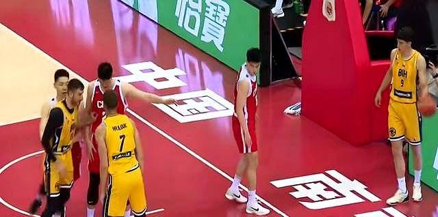 包含福建男篮客场大胜浙江,四连胜稳坐前四的词条 包含福建男篮客场大胜浙江,四连胜稳坐前四的词条