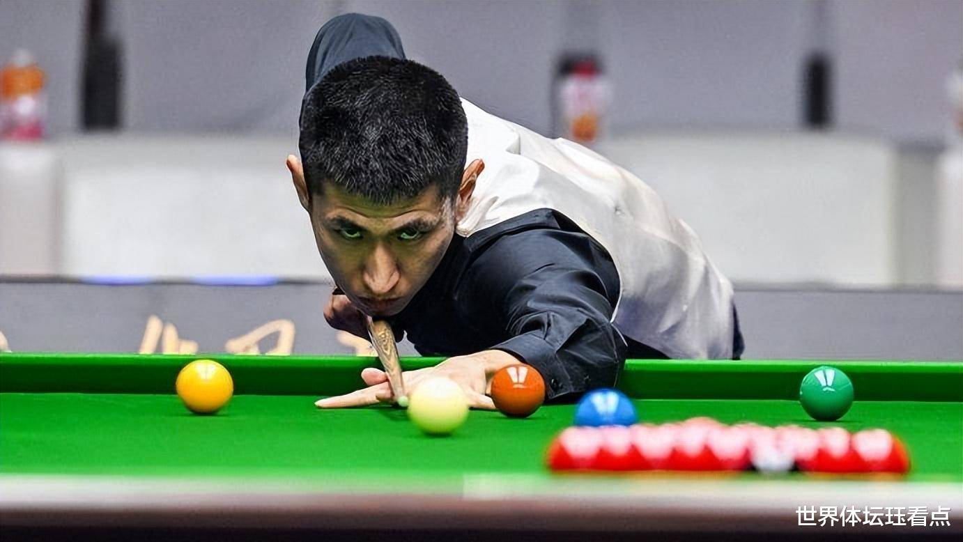 雷火电竞入驻-惊险比赛！球员展现出色表现