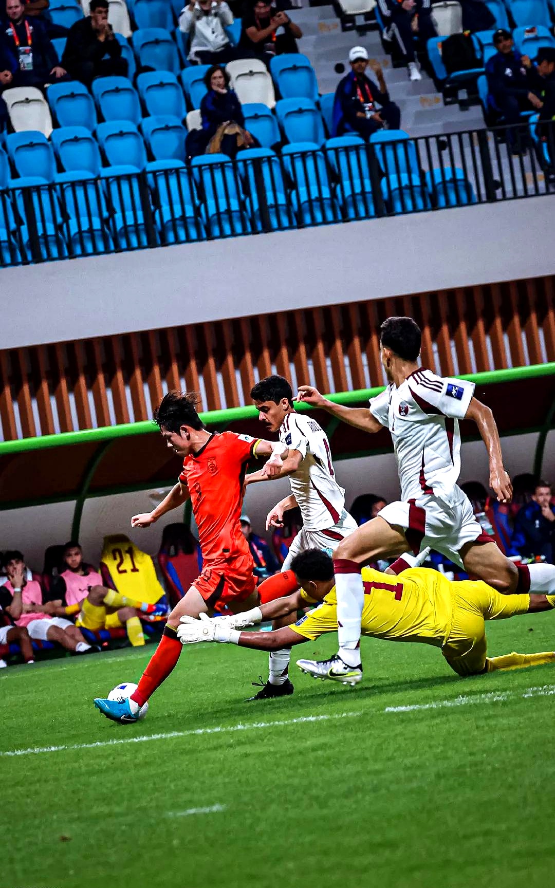 卡塔尔球队实现逆袭，反超对手