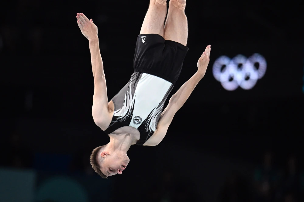 西班牙运动员勇夺蹦床项目金牌 西班牙运动员勇夺蹦床项目金牌