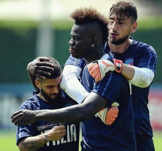 包含亚平宁联赛：法国队对阵荷兰队，谁能笑到最后的词条