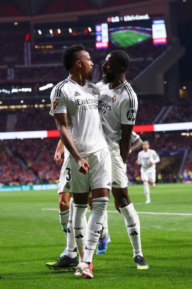 马德里竞技翻盘丹麦,库尔图瓦统治全场 马德里竞技翻盘丹麦,库尔图瓦统治全场