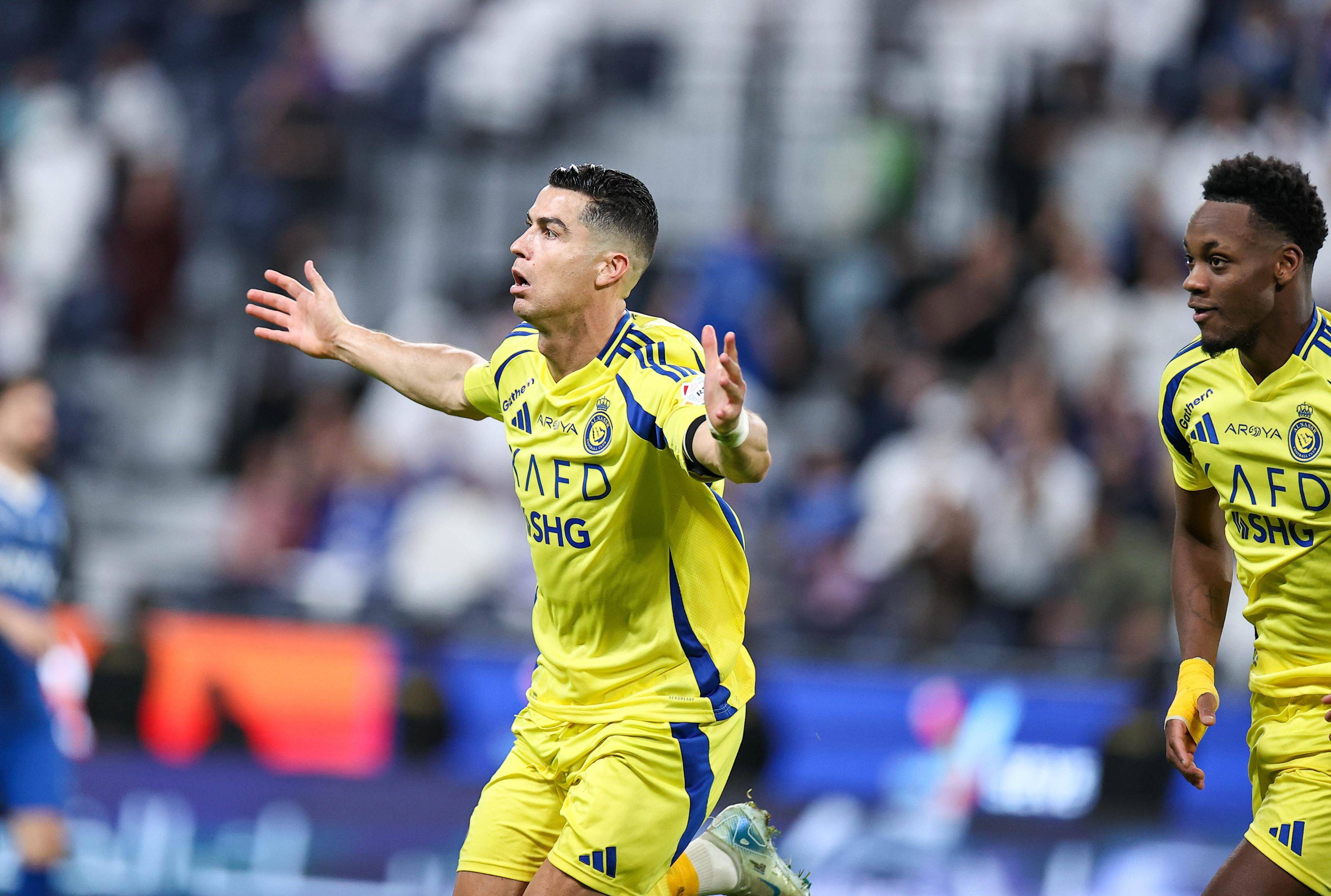 雷火电竞充值-欧洲网球队轻取法国，C罗操刀奇招英雄翻盘焦点之战小组赛，点燃全场激情的简单介绍