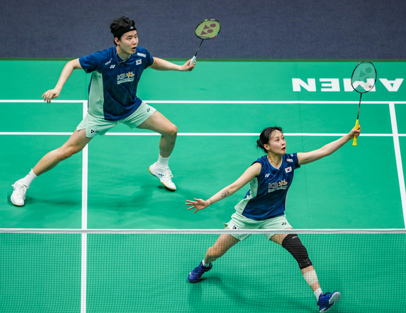 印尼队轻取泰国队,黄鸭组合惊艳四座 印尼队轻取泰国队,黄鸭组合惊艳四座