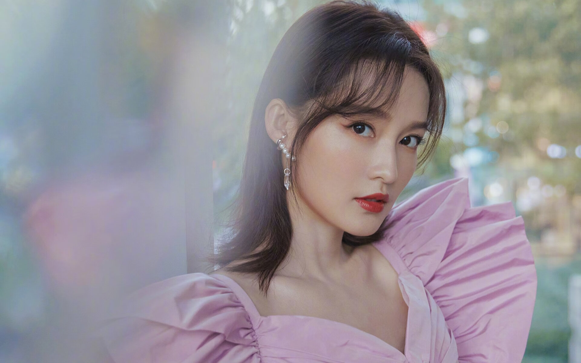 雪原烈火映伦敦，当尤文跨越玻利维亚神话，孙兴慜证明足球的无疆界